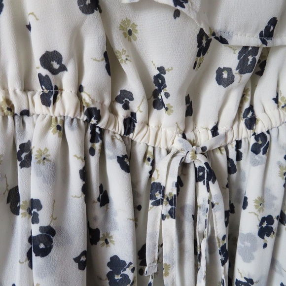 A&F Dress - Picture 3 of 7